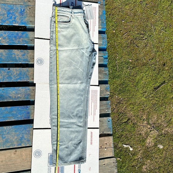 CERNUCCI RELAXED FIT BLEACH
WASH MENS JEANS 34 NEW - Picture 12 of 12